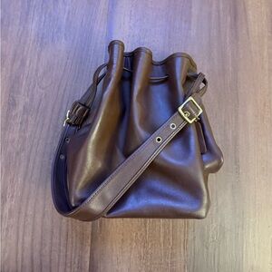 Vintage Coach Brown Leather bucket should bag